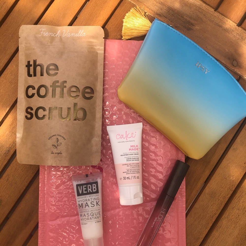 Ipsy and Fabfitfun Bag